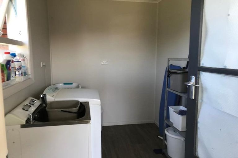 Photo of property in 16 Pulham Crescent, Queenwood, Hamilton, 3210