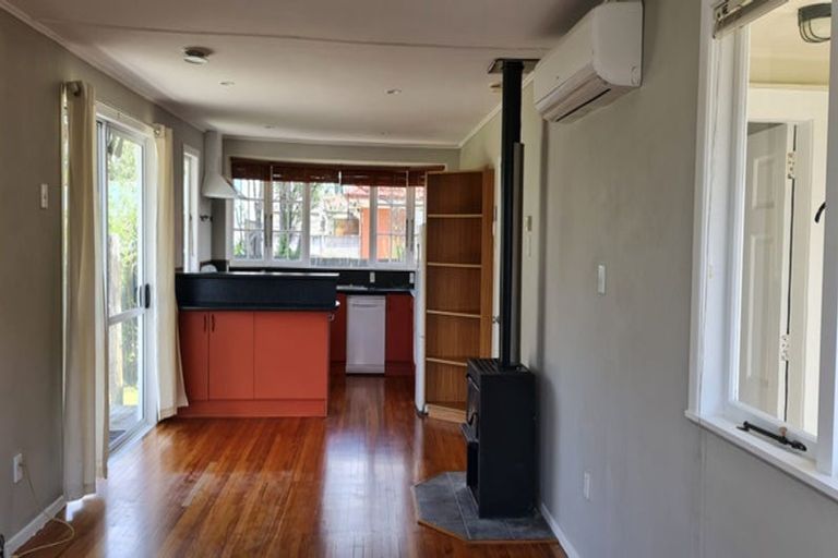 Photo of property in 13 Wallace Road, Mangere Bridge, Auckland, 2022