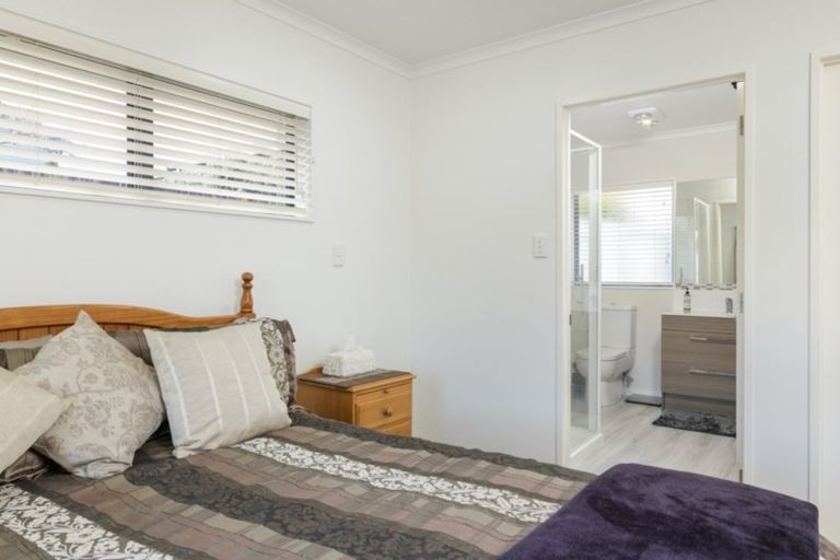Photo of property in 73 Santa Monica Drive, Papamoa Beach, Papamoa, 3118