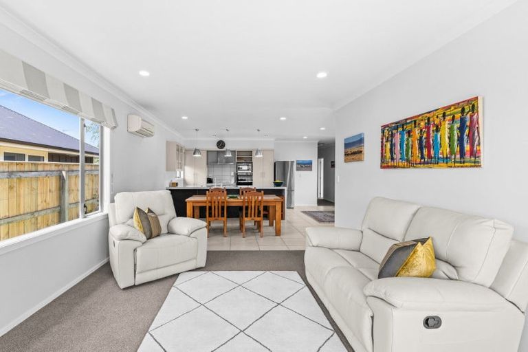 Photo of property in 79 Russell Robertson Drive, Havelock North, 4130