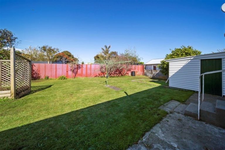 Photo of property in 12 Caplen Street, Hawera, 4610