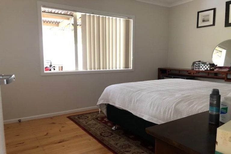 Photo of property in 32 Paramu Avenue, Birkdale, Auckland, 0626