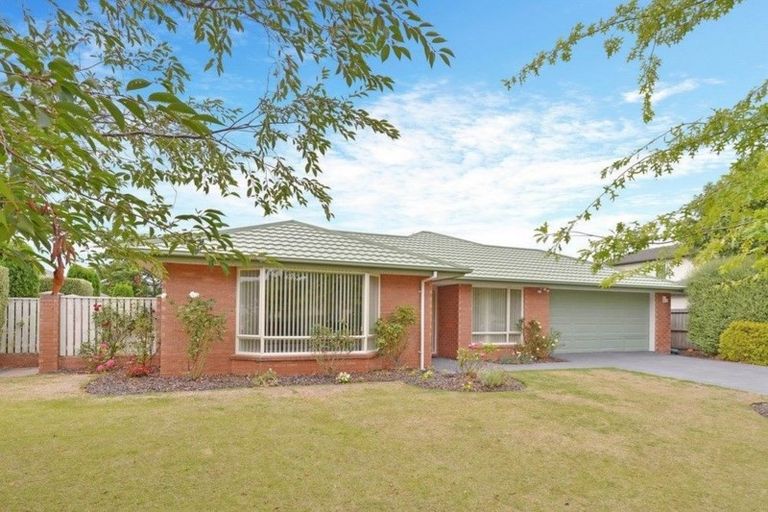 Photo of property in 55 Springwater Avenue, Northwood, Christchurch, 8051