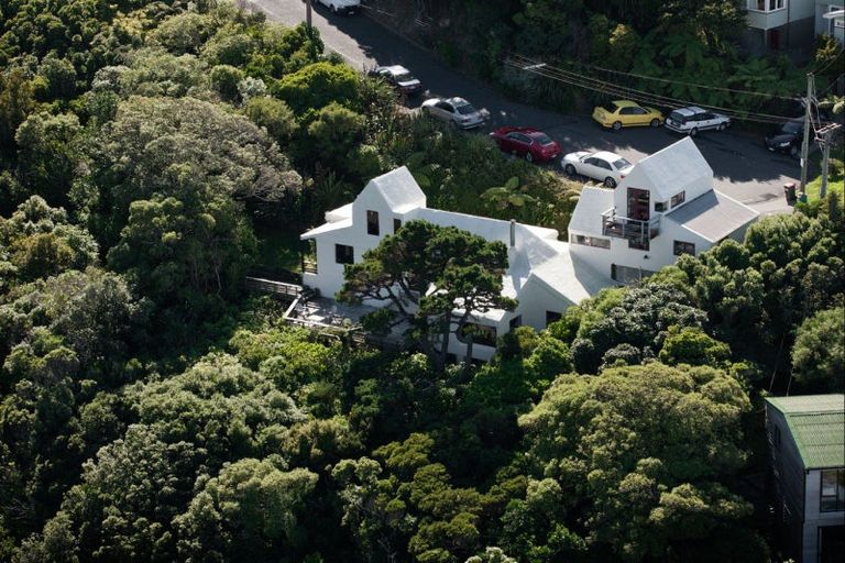 Photo of property in 22 Rakeiora Grove, Korokoro, Lower Hutt, 5012