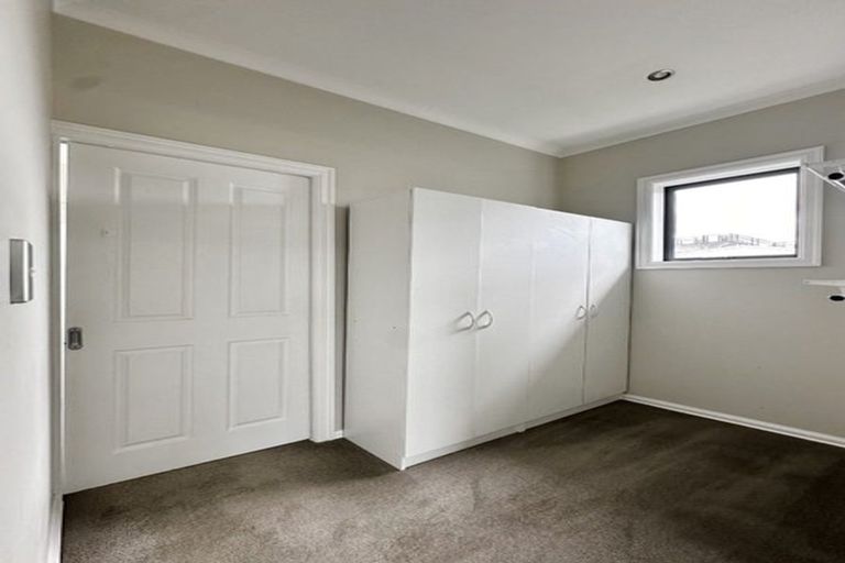 Photo of property in 11 Cottle Heath Close, Manor Park, Lower Hutt, 5019