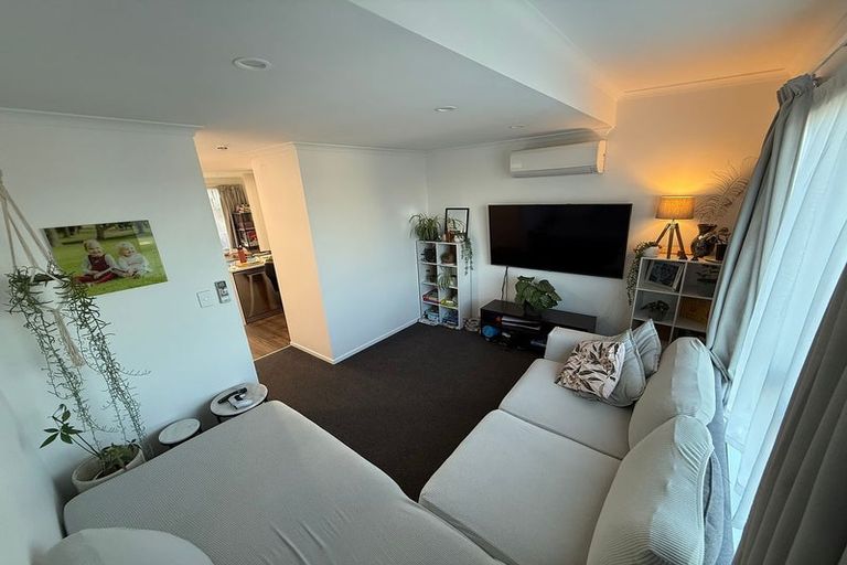 Photo of property in 3 Ngae Place, Mangere East, Auckland, 2024