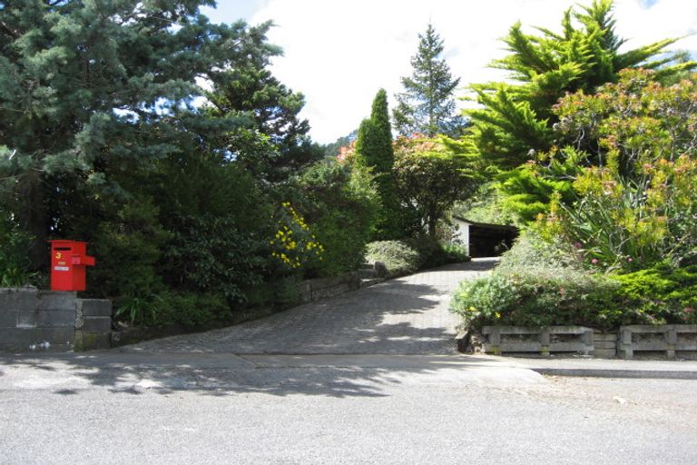 Photo of property in 32 Seaview Crescent, Picton, 7220