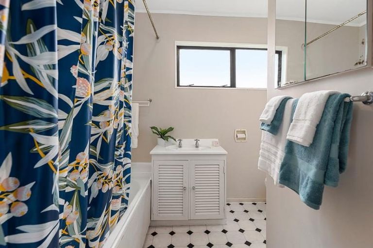 Photo of property in 10 Rosalind Street, Ngaio, Wellington, 6035