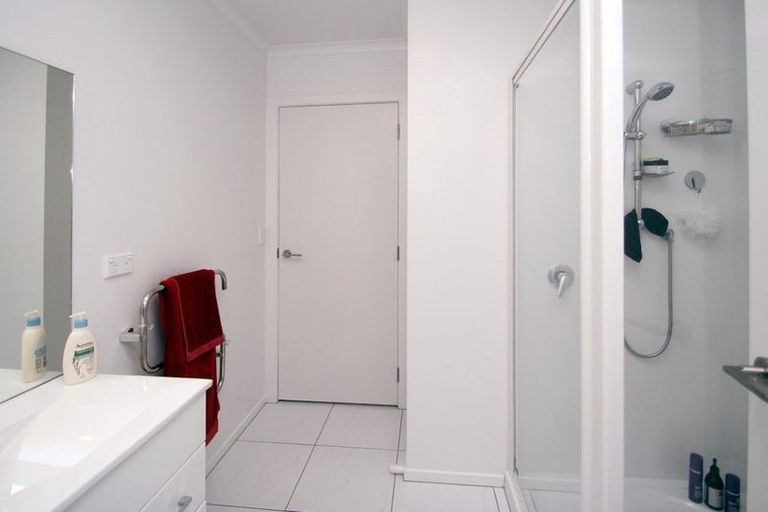 Photo of property in 6b Lee Road, Taradale, Napier, 4112