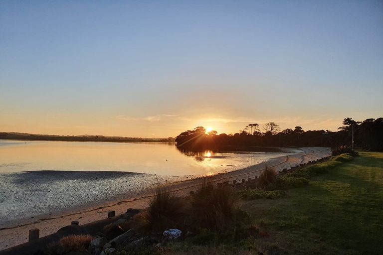 Photo of property in 9 Beach Road, Glenbrook, Waiuku, 2681