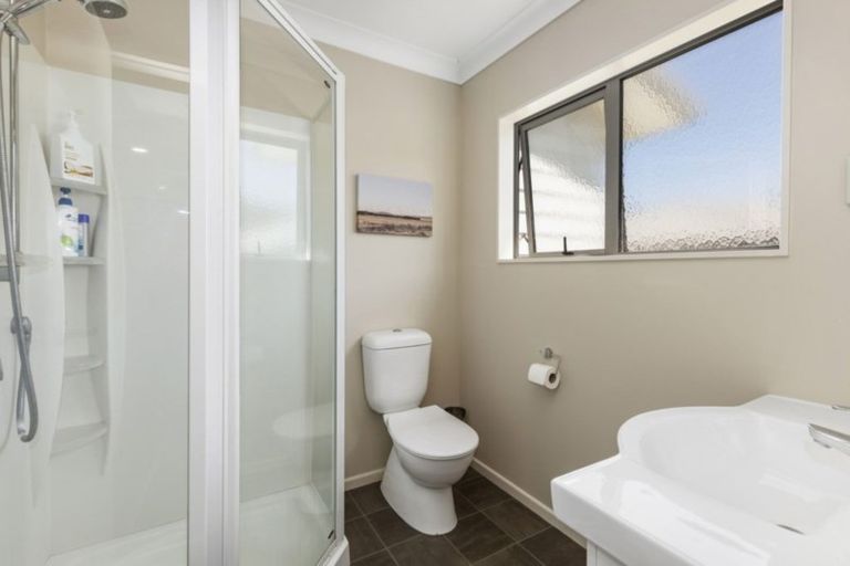 Photo of property in 10 Poppy Watts Grove, Stokes Valley, Lower Hutt, 5019