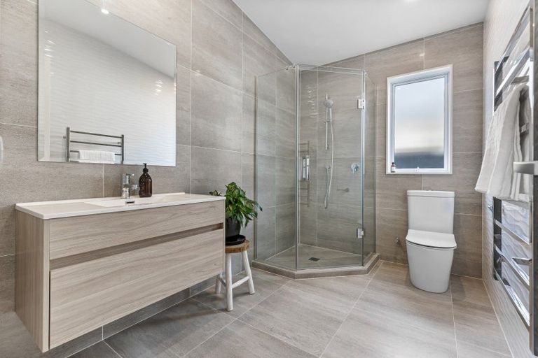 Photo of property in 13 Floyd Road, Riverhead, 0820