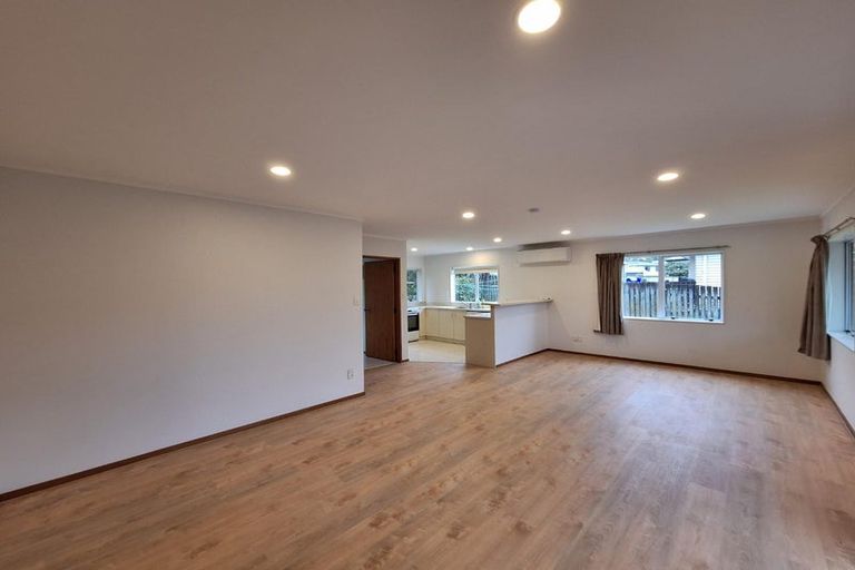 Photo of property in 1/73 Royal View Road, Te Atatu South, Auckland, 0610