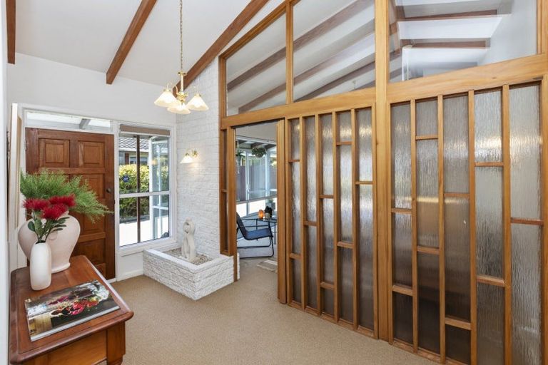 Photo of property in 55 Landsdowne Terrace, Cashmere, Christchurch, 8022