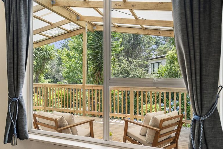 Photo of property in 5 Papa Place, Birkdale, Auckland, 0626
