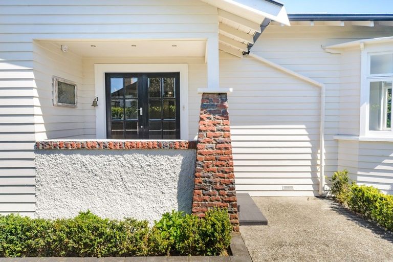 Photo of property in 20 Knowles Street, Terrace End, Palmerston North, 4410