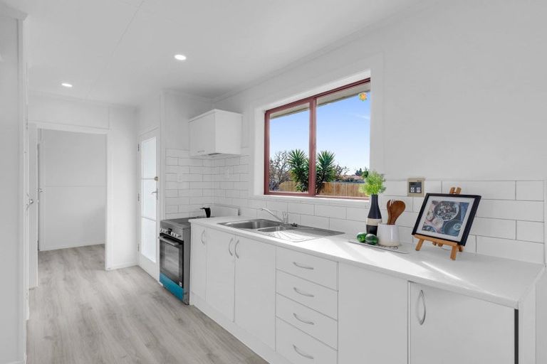 Photo of property in 13 Katherine Place, Melville, Hamilton, 3206