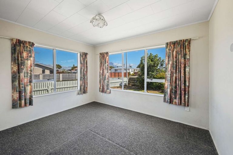 Photo of property in 22 Exeter Street, Stratford, 4332