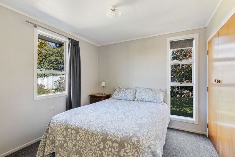 Photo of property in 65a Riversdale Drive, Merrilands, New Plymouth, 4312