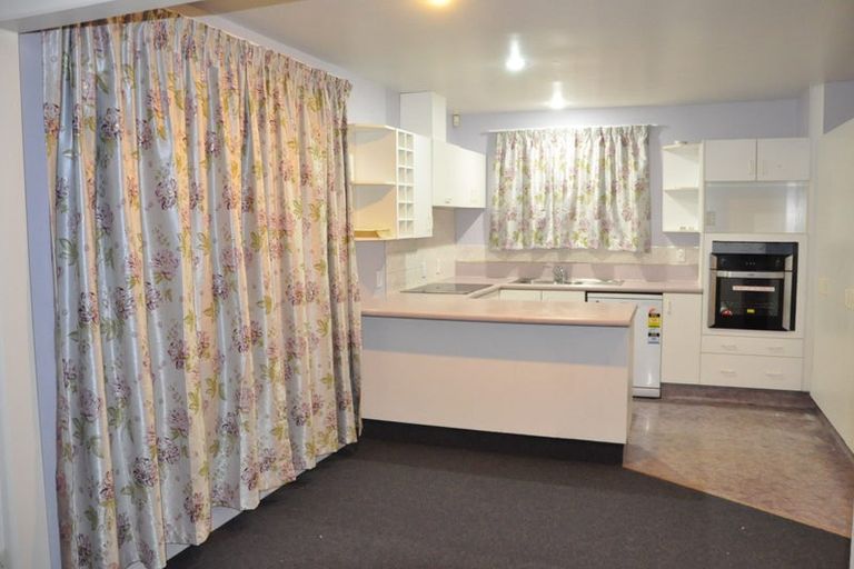 Photo of property in 1 Oakhurst Place, Russley, Christchurch, 8042