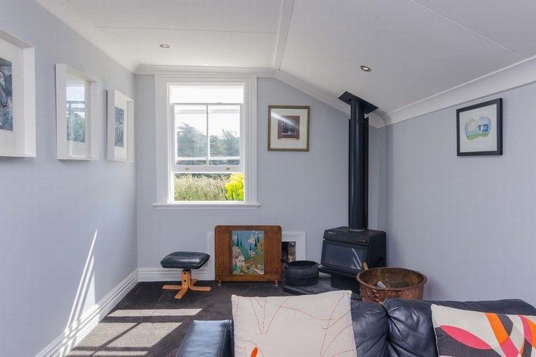 Photo of property in 1033 Masterton Castlepoint Road, Tauweru, Masterton, 5889