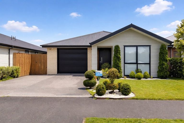 Photo of property in 45 Sholto Duncan Crescent, Halswell, Christchurch, 8025