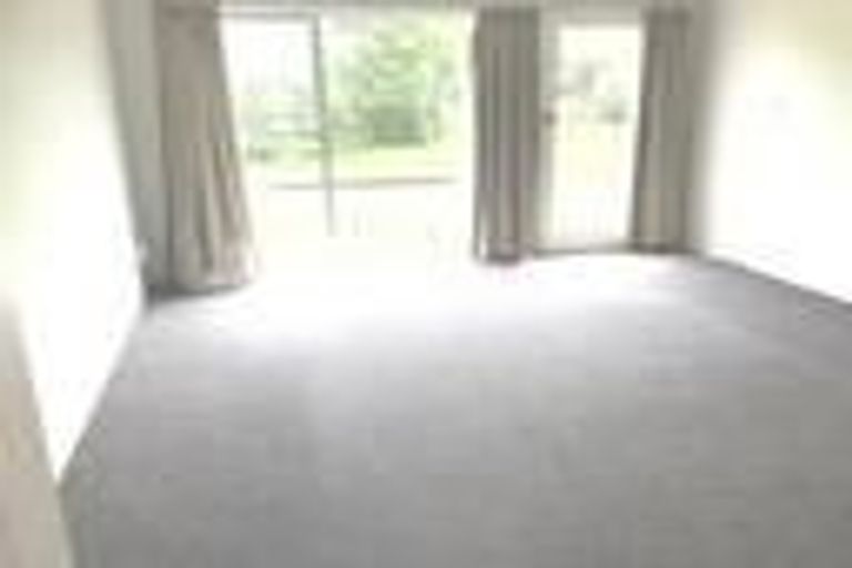 Photo of property in 10/79 Glendale Road, Glen Eden, Auckland, 0602