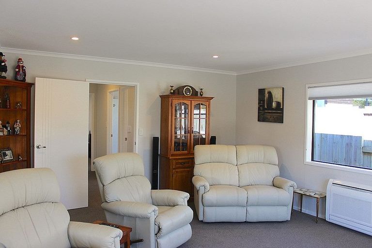 Photo of property in 8a Montague Grove, Stratford, 4332