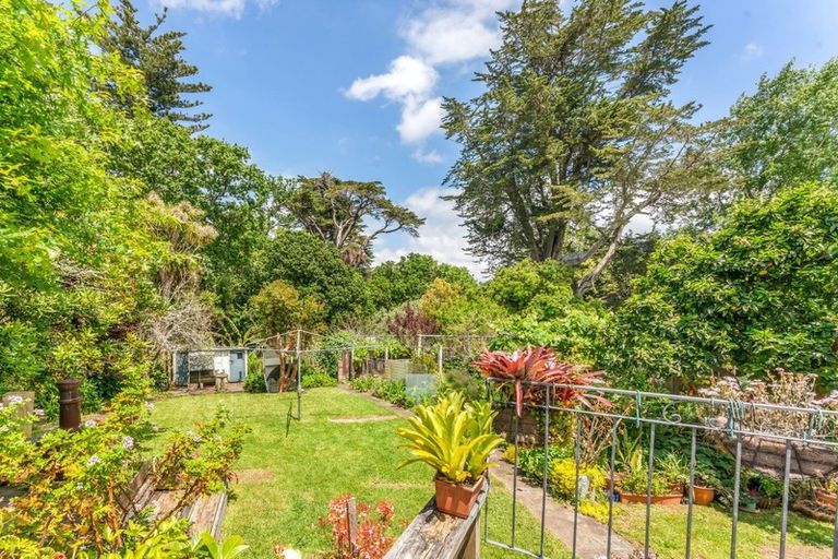 Photo of property in 111 Macleans Road, Bucklands Beach, Auckland, 2014
