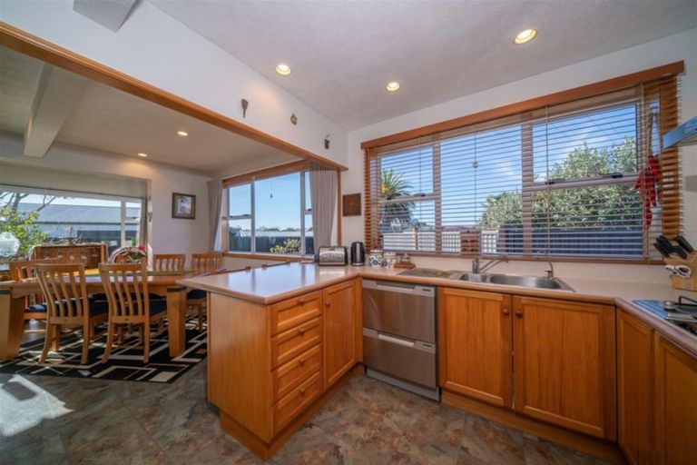 Photo of property in 73 Balcairn Street, Halswell, Christchurch, 8025