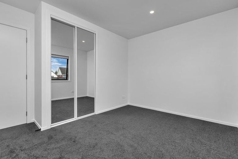 Photo of property in 7/19 Milton Road, Orewa, 0931