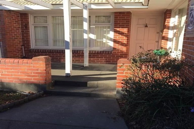 Photo of property in 213 Memorial Avenue, Burnside, Christchurch, 8053