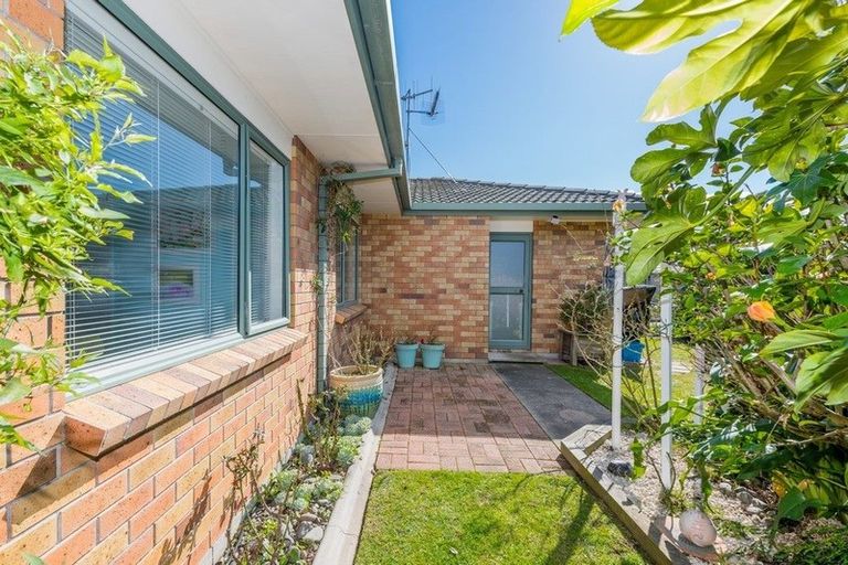Photo of property in 45 Stephens Place, Hairini, Tauranga, 3112