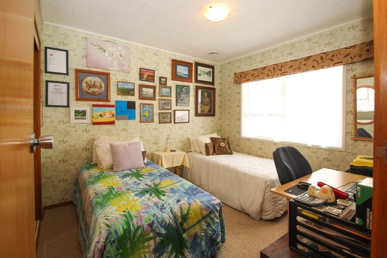 Photo of property in 2/206 Mcleod Street, Camberley, Hastings, 4120