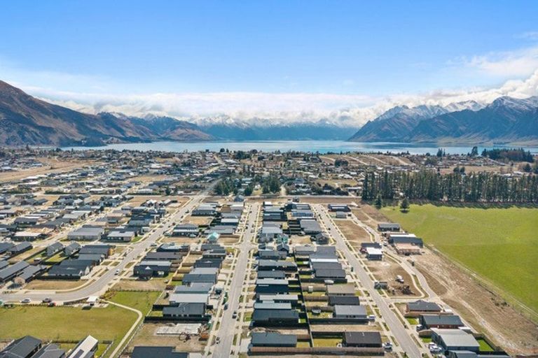 Photo of property in 51 Gillespie Street, Lake Hawea, 9382