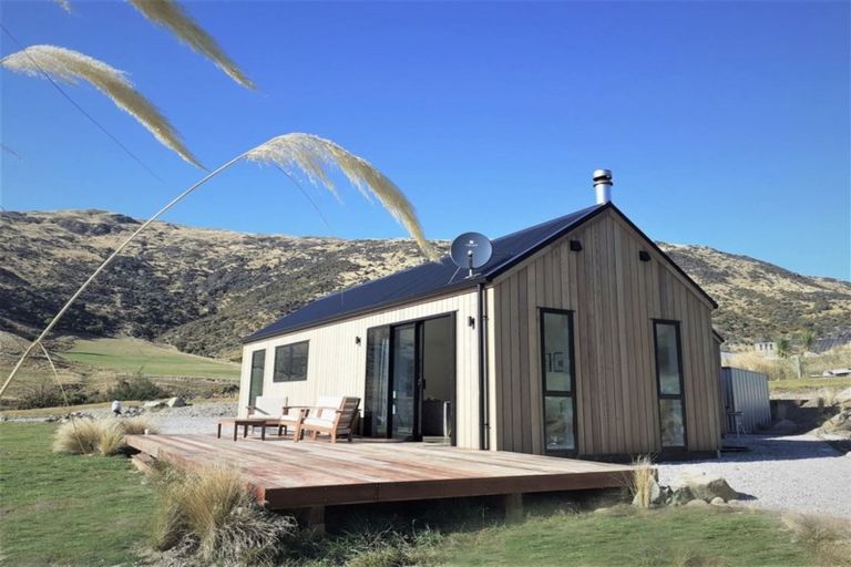 Photo of property in 2384 Cardrona Valley Road, Cardrona, Wanaka, 9382