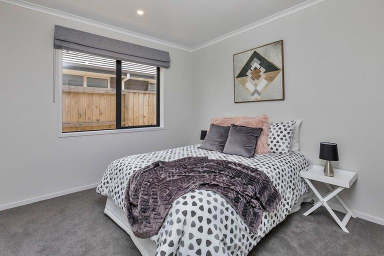 Photo of property in 24 Powhaitere Road, One Tree Point, 0118