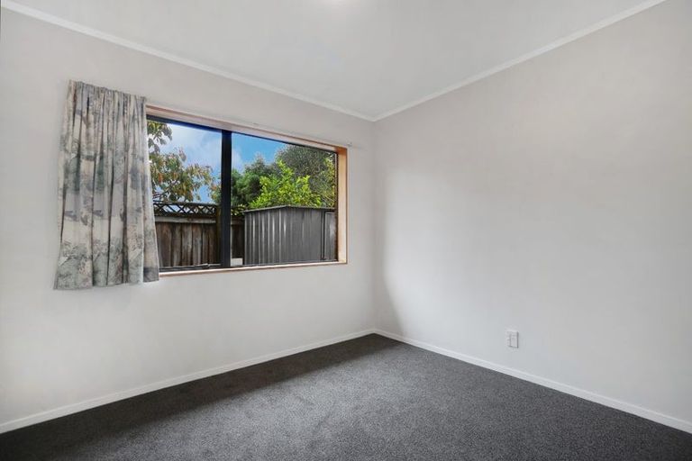 Photo of property in 17a Alberta Street, Point Chevalier, Auckland, 1022