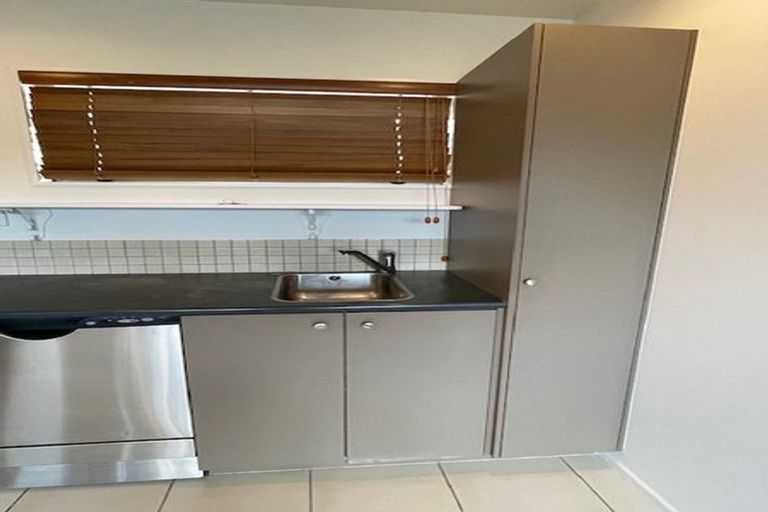 Photo of property in Albany Central, 2d/210 Dairy Flat Highway, Albany, Auckland, 0632