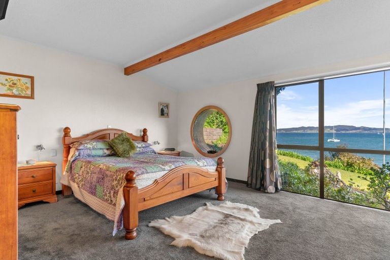 Photo of property in 20 Manganese Point Road, Tamaterau, Whangarei, 0174