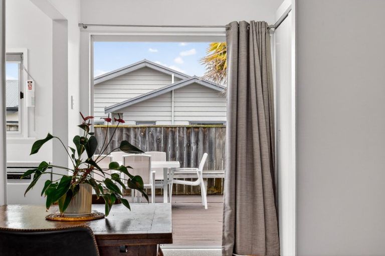 Photo of property in 8 Anzac Avenue, Onekawa, Napier, 4110