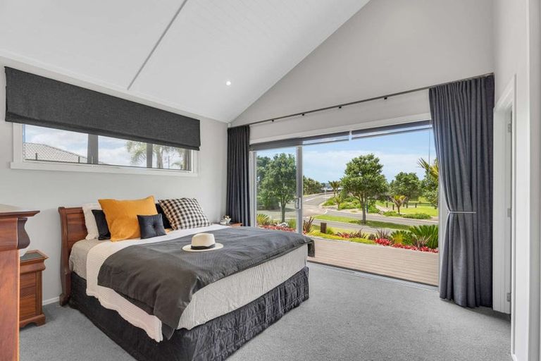 Photo of property in 4 Roseberry Place, Whitianga, 3510