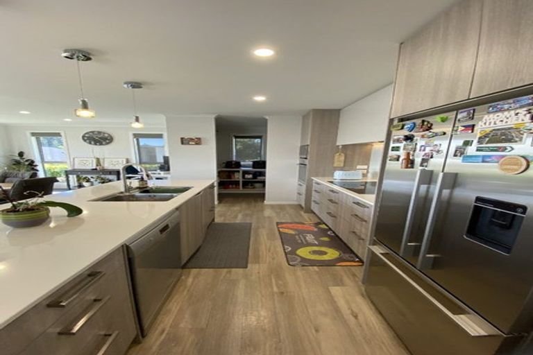 Photo of property in 6 Ken Douglas Drive, Aotea, Porirua, 5024