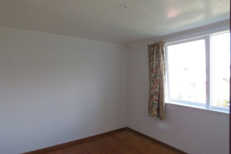 Photo of property in 34 Roberts Street, Tawa, Wellington, 5028