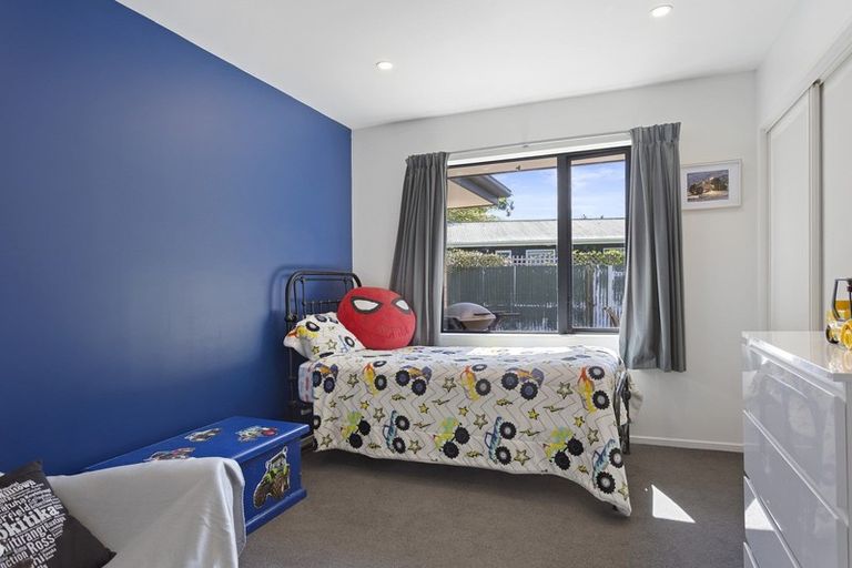 Photo of property in 42 Railway Street, Sefton, 7477