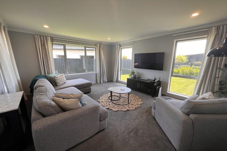 Photo of property in 7 Sarah Street, Marshland, Christchurch, 8083