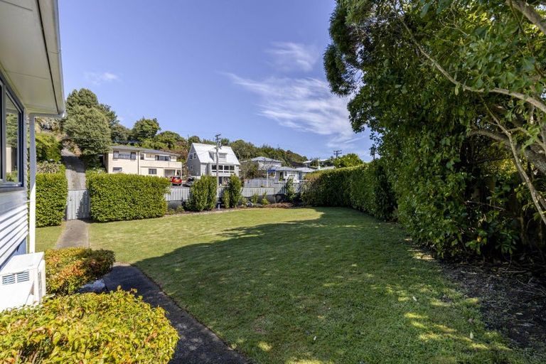 Photo of property in 79 Awanui Street, Merrilands, New Plymouth, 4312