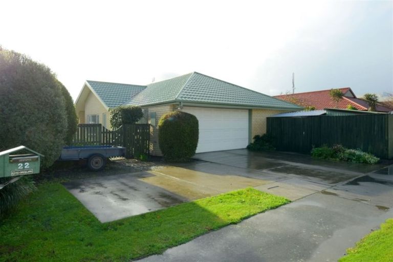 Photo of property in 22 Belfast Road, Belfast, Christchurch, 8051