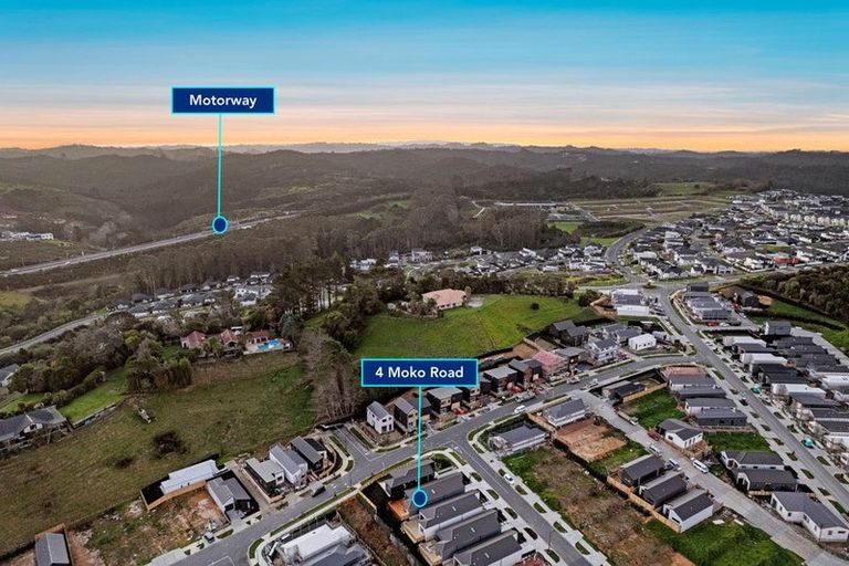 Photo of property in 4 Moko Road, Orewa, 0931