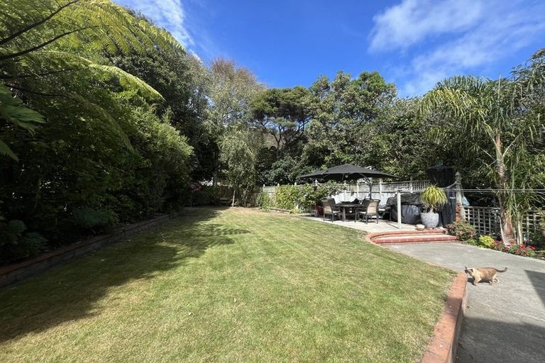 Photo of property in 38 Paremata Crescent, Paremata, Porirua, 5024